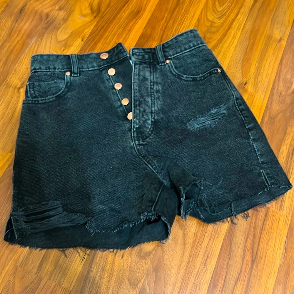 Zara Mom Jean Short with Copper Buttons - Black